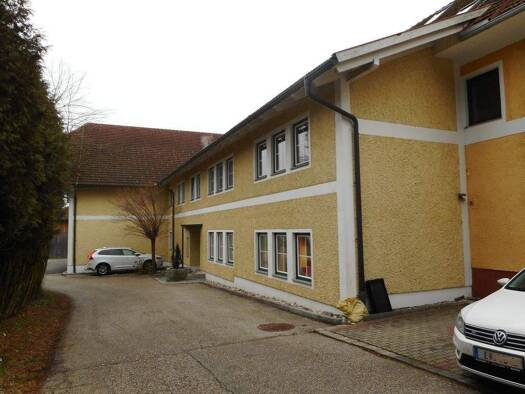 Maisonette zur Miete 718 € 2 Zimmer 90 m² Holzhausen 4615