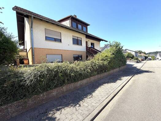 Mehrfamilienhaus zum Kauf als Kapitalanlage geeignet 336.000 € 8 Zimmer 210 m² 501 m² Grundstück Rieschweiler Rieschweiler-Mühlbach 66509