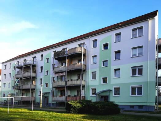 Wohnung zur Miete 318 € 3 Zimmer 57,9 m² 4. Geschoss frei ab sofort Kurt-Klinkert-Straße 6 Hoyerswerda Hoyerswerda 02977