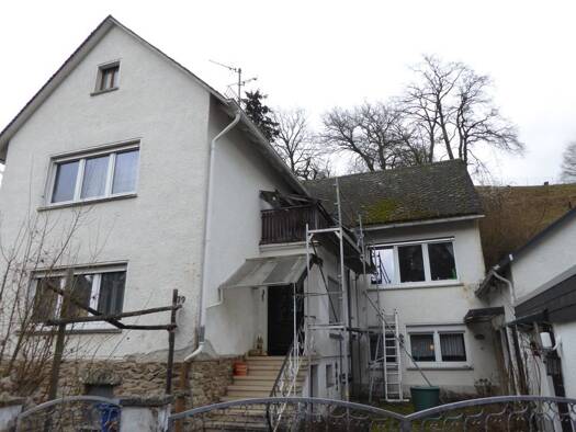Einfamilienhaus zum Kauf 225.000 € 6 Zimmer 190 m² 580 m² Grundstück Blessenbach Weinbach 35796