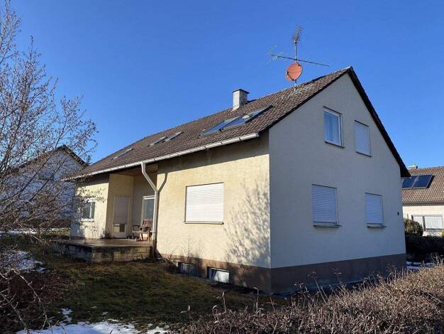 Mehrfamilienhaus zum Kauf 314.000 € 8 Zimmer 166 m² 719 m² Grundstück Neuhausen 78579