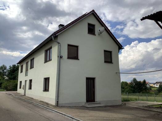 Einfamilienhaus zur Miete 900 € 7 Zimmer 150 m² frei ab 01.09.2025 Möckenlohe Adelschlag 85111