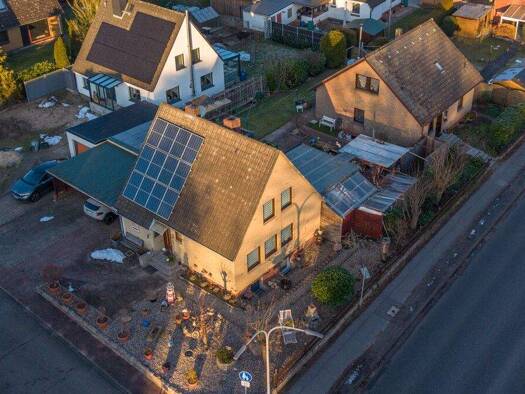 Mehrfamilienhaus zum Kauf 758.000 € 9 Zimmer 185,5 m² 813 m² Grundstück Holm 25488