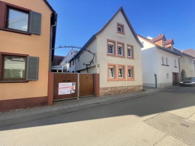 Mehrfamilienhaus zum Kauf 249.000 € 5 Zimmer 129 m² 692 m² Grundstück Edenkoben 67480