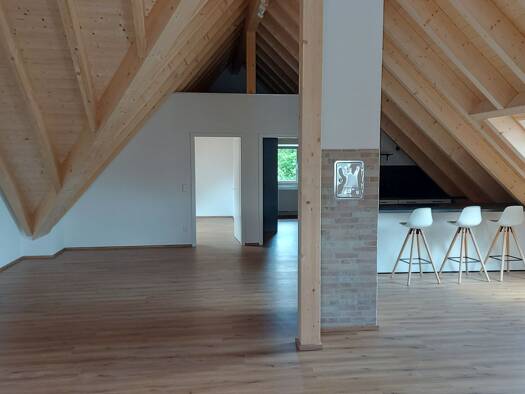 Wohnung zur Miete 900 € 3,5 Zimmer 100 m² Geschoss 2/3 frei ab sofort Bartholomä 73566