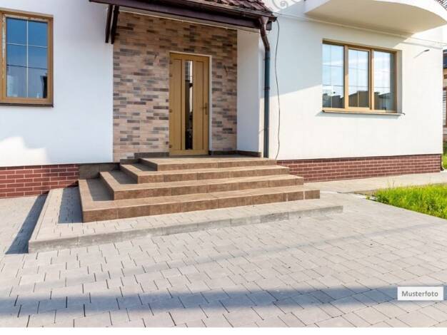 Haus zum Kauf provisionsfrei 90.000 € 205 m² 8.286 m² Grundstück Ehrenberg Altenburg 04600