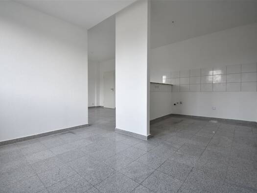 Wohnung zur Miete 500 € 2 Zimmer 68 m² 3. Geschoss frei ab sofort Hubertstr. 304 Kray Stadtbezirk VII 45307