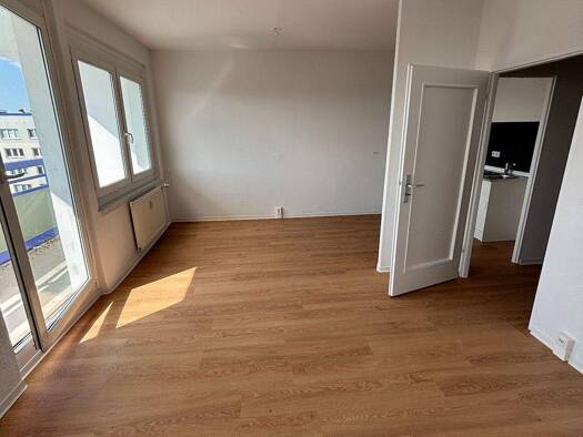 Wohnung zur Miete 692 € 3 Zimmer 65,9 m² 11. Geschoss Schwalbenweg 10 Schönefeld 12529