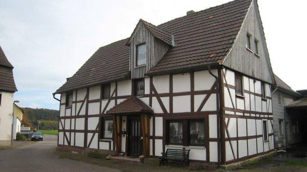 Einfamilienhaus zum Kauf 83.000 € 10 Zimmer 181,5 m² 511 m² Grundstück Deisel Trendelburg 34388