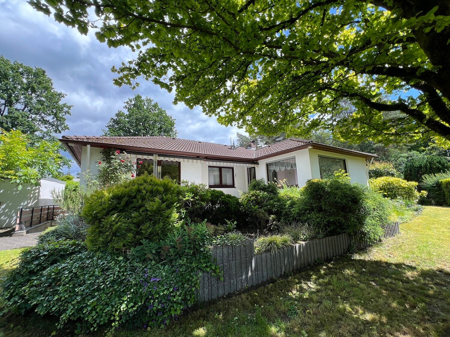 Bungalow zum Kauf 475.000 € 5 Zimmer 146,6 m²<br/>Wohnfläche 1.230 m²<br/>Grundstück Buschkamp Bielefeld 33659