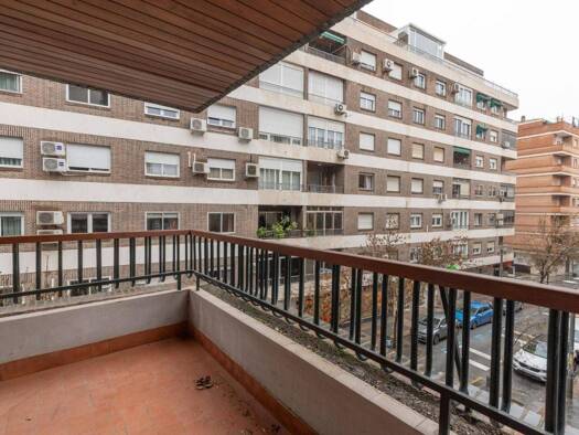 Wohnung zum Kauf 850.000 € 7 Zimmer 327 m² 2. Geschoss PEDRO ANTONIO DE ALARCON 34 Granada 18002