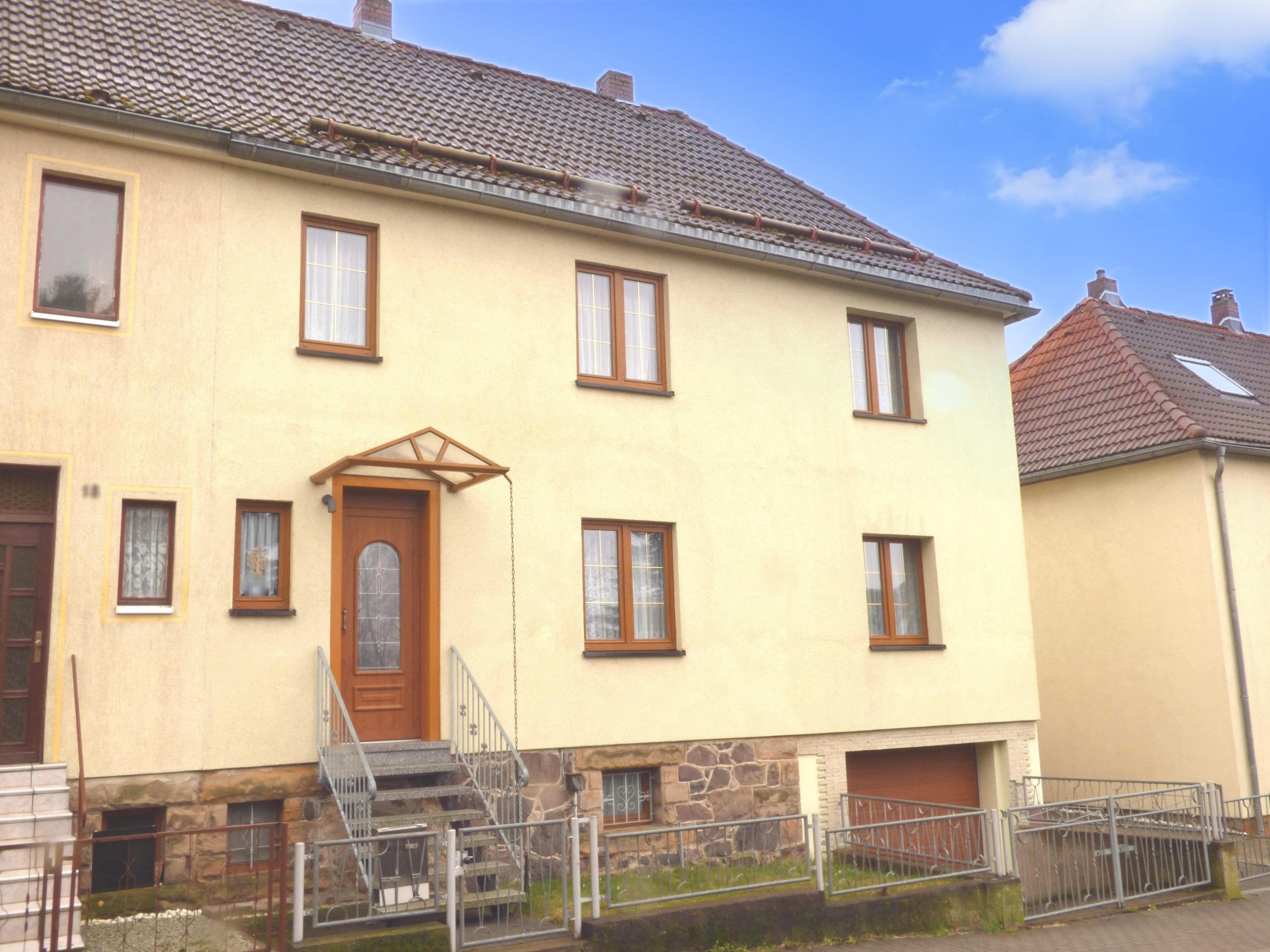 Doppelhaushälfte zum Kauf 149.000 € 6 Zimmer 120 m²<br/>Wohnfläche 489 m²<br/>Grundstück Ilmenau Ilmenau 98694