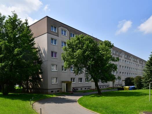 Wohnung zur Miete 330 € 3 Zimmer 57,9 m² 5. Geschoss von-Stauffenberg-Str. 8 Lugau 09385