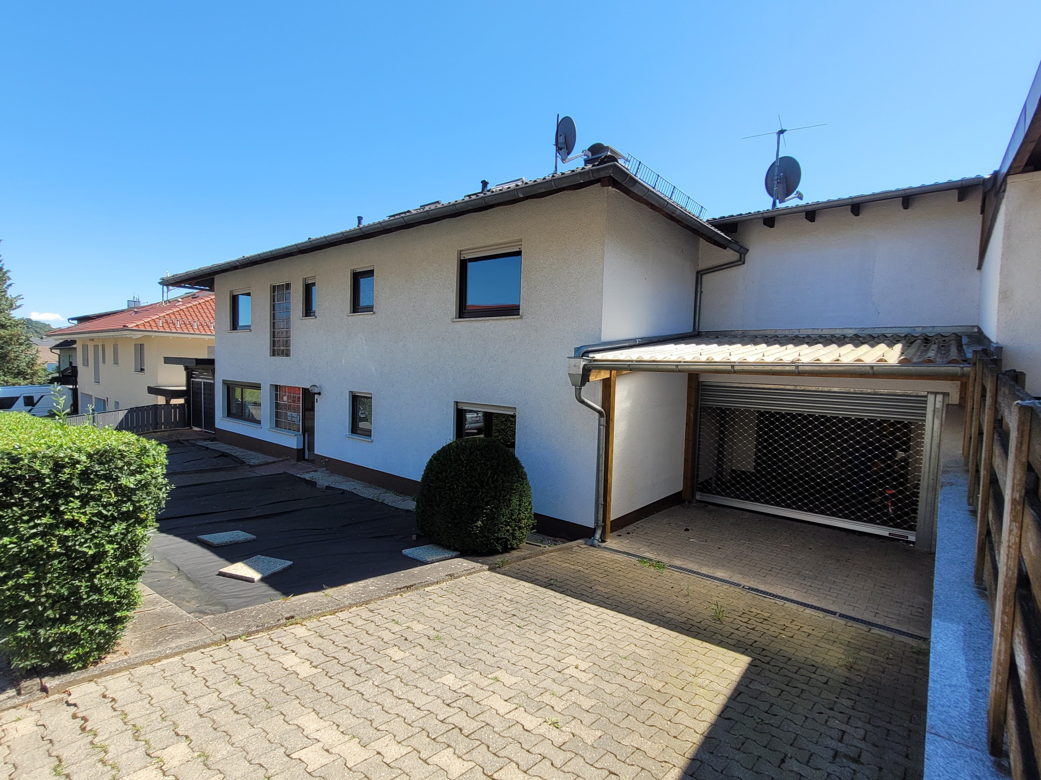 Mehrfamilienhaus zum Kauf 720.000 € 8 Zimmer 304 m²<br/>Wohnfläche 656 m²<br/>Grundstück Klein-Gumpen Reichelsheim 64385