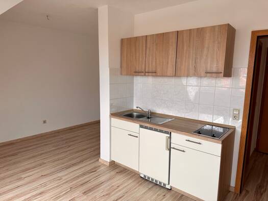 Studio zur Miete 300 € 1 Zimmer 30 m² 3. Geschoss frei ab sofort Am Windknollen 2 Cospeda Jena 07751
