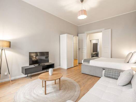 Wohnung zur Miete 945 € 36 m² 2. Geschoss frei ab sofort Wrangelstraße 67 Kreuzberg Berlin 10997