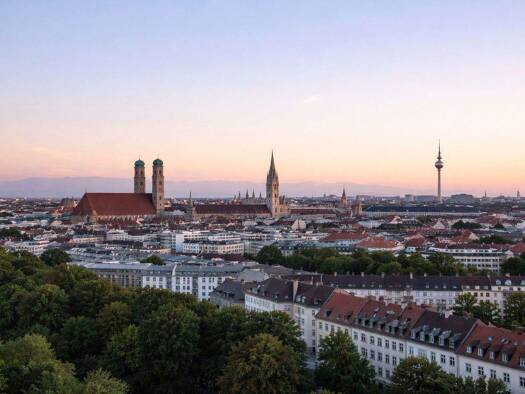 Mehrfamilienhaus zum Kauf provisionsfrei als Kapitalanlage geeignet 1.508 m² 1.070 m² Grundstück Moosach München 80992