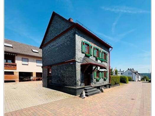 Einfamilienhaus zum Kauf 298.000 € 8 Zimmer 328 m² 786 m² Grundstück Espenschied Lorch 65391