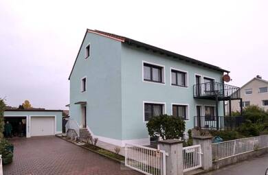 Wohnung zur Miete 895 € 4 Zimmer 100 m² 1. Geschoss frei ab 01.08.2025 Straubing 94315