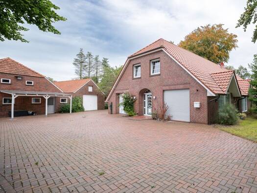 Einfamilienhaus zum Kauf 798.000 € 7 Zimmer 184,2 m² 15.521 m² Grundstück Dietrichsfeld Aurich 26607