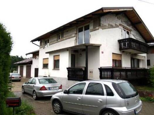 Einfamilienhaus zum Kauf 360.500 € 8 Zimmer 284 m² 2.819 m² Grundstück Race 2327