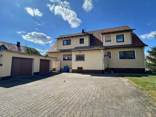 Mehrfamilienhaus zum Kauf 390.000 € 6 Zimmer 180 m² 680 m² Grundstück Kemnath Postbauer-Heng 92353