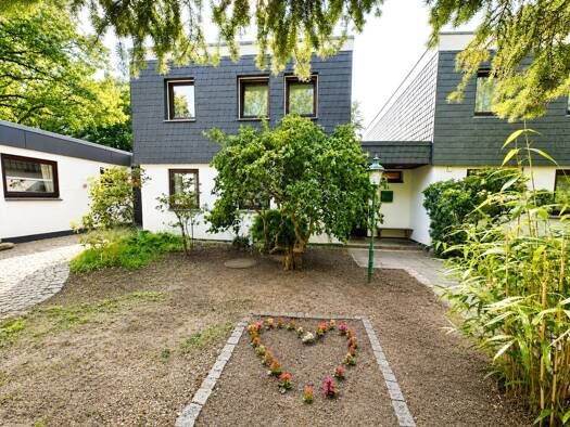 Reihenmittelhaus zum Kauf 599.000 € 4,5 Zimmer 120 m² 324 m² Grundstück Volksdorf Wandsbek 22359