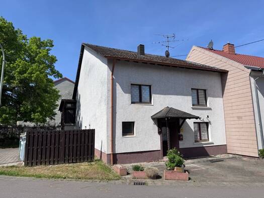 Einfamilienhaus zum Kauf 169.000 € 4 Zimmer 120 m² 326 m² Grundstück Leidingen Wallerfangen 66798