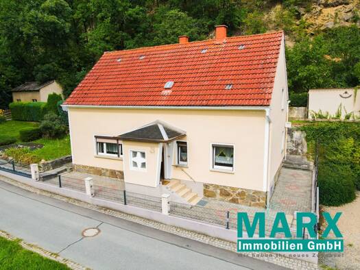 Einfamilienhaus zum Kauf 139.500 € 3,5 Zimmer 100 m² 385 m² Grundstück frei ab sofort Kunnersdorf a. d. Eigen Bernstadt auf dem Eigen 02748
