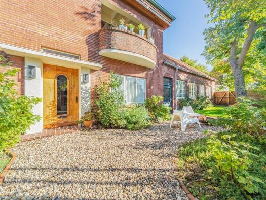 Mehrfamilienhaus zum Kauf 535.000 € 7 Zimmer 316,2 m² 535 m² Grundstück Stadtzentrum Emden 26725