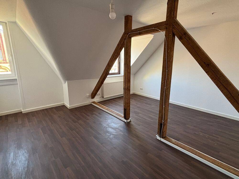 Gemütliche 2 Zimmer-DG-Wohnung in Wiesbaden – Westendstraße 30, 65195 Wiesbaden – Vorschaubild 5