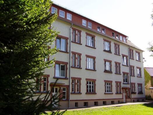 Wohnung zur Miete 314 € 2 Zimmer 51,8 m² 2. Geschoss Pößnecker Straße 41 Neustadt Neustadt an der Orla 07806
