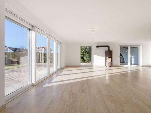 Einfamilienhaus zum Kauf 1.790.000 € 8 Zimmer 306 m² 1.640 m² Grundstück Raisting 82399