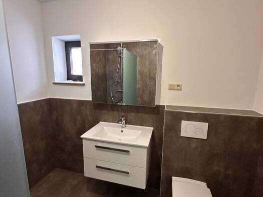 Wohnung zur Miete 700 € 3 Zimmer 90 m² Geschoss EG/2 frei ab 01.10.2025 Frankenberg 35066