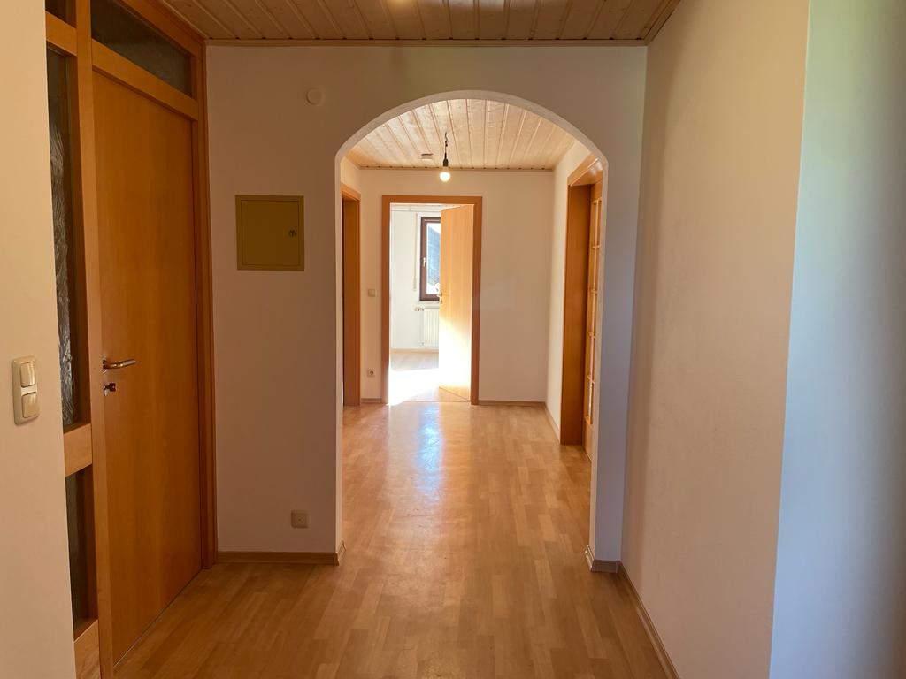 Wohnung zur Miete 750 € 6 Zimmer 120 m²<br/>Wohnfläche 1.<br/>Geschoss Neunburg Neunburg vorm Wald 92431