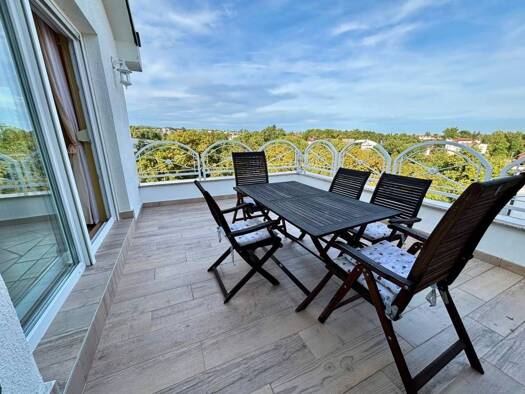 Wohnung zur Miete 2.400 € 3 Zimmer 167 m² 3. Geschoss Zagreb
