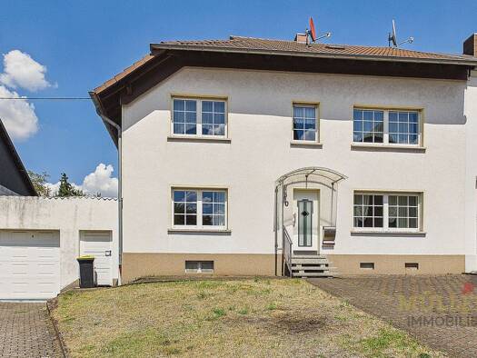 Mehrfamilienhaus zum Kauf 199.000 € 12 Zimmer 173,9 m² 3.621 m² Grundstück Saarwellingen Saarwellingen 66793