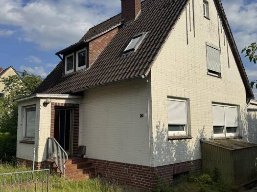 Einfamilienhaus zum Kauf 95.000 € 5 Zimmer 88,8 m² 1.250 m² Grundstück frei ab sofort Bohlsen Gerdau 29581