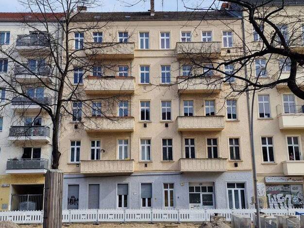 Mehrfamilienhaus zum Kauf als Kapitalanlage geeignet 2.790.000 € 890 m² 505 m² Grundstück Friedrichshain Berlin 10249