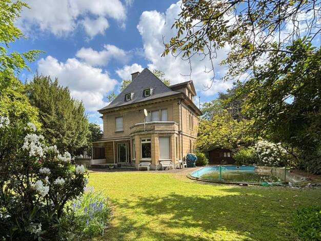 Villa zum Kauf 749.000 € 9 Zimmer 290 m² 1.183 m² Grundstück Rheydt Süd 41236