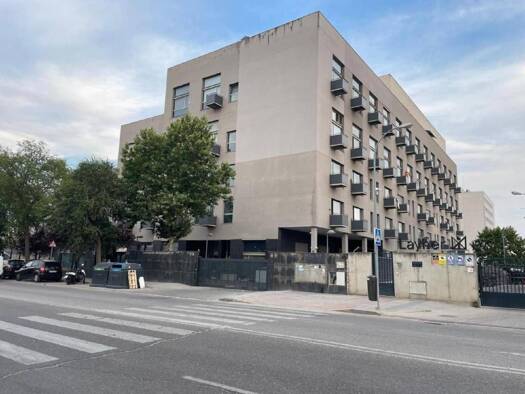 Verkaufsfläche zum Kauf 185.000 € 132 m² Verkaufsfläche Laguna del Marquesado 11 Madrid 28021