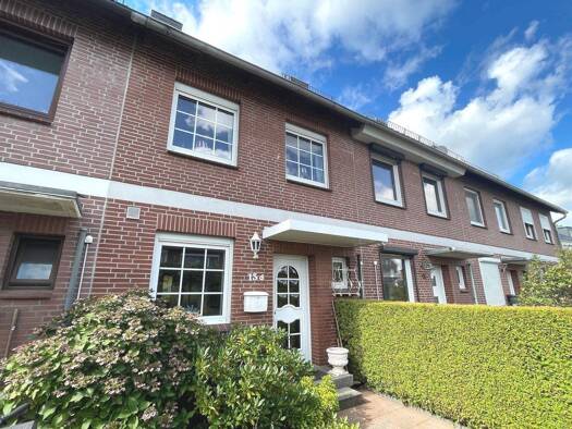 Reihenmittelhaus zum Kauf 384.000 € 4 Zimmer 109 m² 145 m² Grundstück frei ab sofort Goethestraße 13d Neu Wulmstorf 21629