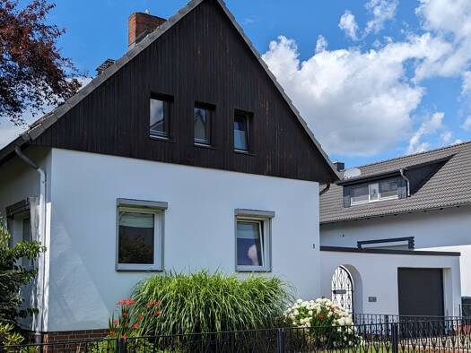 Einfamilienhaus zur Miete 1.650 € 4 Zimmer 134 m² 800 m² Grundstück frei ab sofort Stadtblick 3 Braunschweig 38112