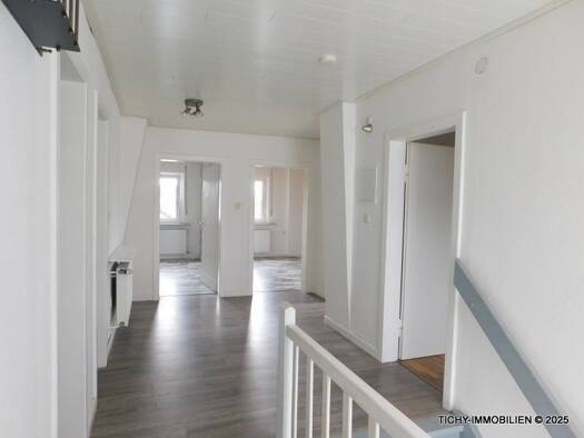 Wohnung zur Miete 540 € 3 Zimmer 63 m² Dachgeschoss Ehrenburgstraße 2 Morshausen 56283