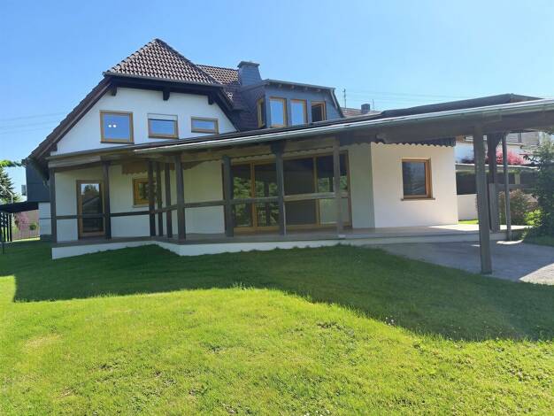 Mehrfamilienhaus zum Kauf 469.000 € 18 Zimmer 361,2 m² 798 m² Grundstück Fluterschen 57614