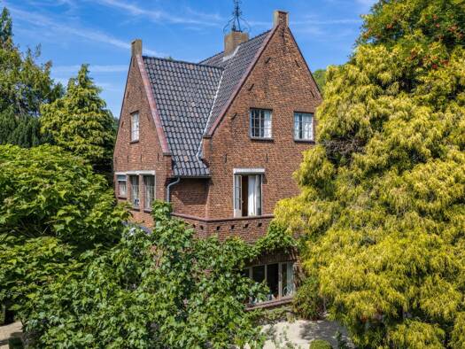 Villa zum Kauf 995.000 € 11 Zimmer 256 m² 1.130 m² Grundstück broekhem 123 Falkenburg an der Göhl 6301 HG
