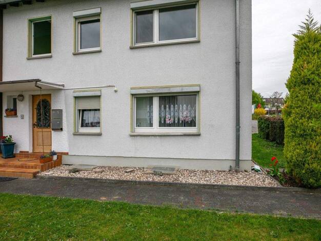Mehrfamilienhaus zum Kauf 239.000 € 6 Zimmer 105 m² 261 m² Grundstück Neunkirchen Neunkirchen-Seelscheid 53819