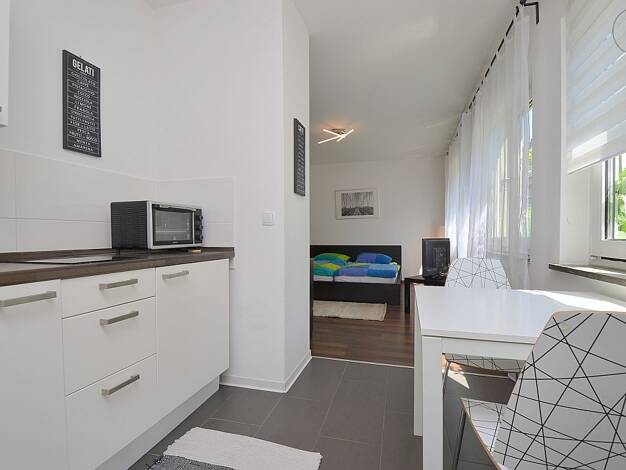 Wohnung zur Miete auf Zeit 1.090 € 1,5 Zimmer 30 m² frei ab sofort Mitte Stuttgart 70174