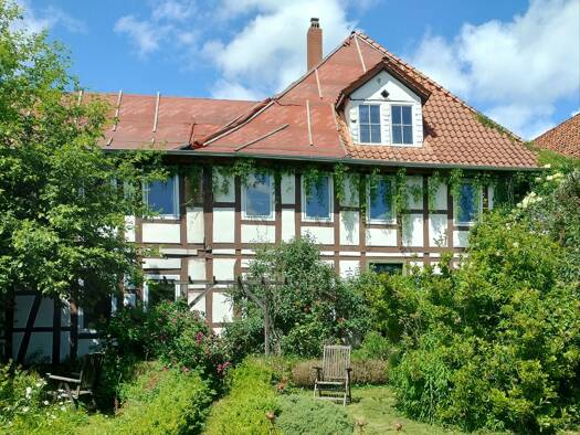 Haus zum Kauf 145.000 € 14 Zimmer 420 m² 1.441 m² Grundstück Echternstraße 26 Bad Münder Bad Münder am Deister 31848