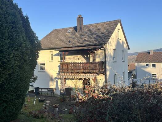 Einfamilienhaus zum Kauf 298.000 € 6 Zimmer 112 m² 642 m² Grundstück Lauda Lauda-Königshofen 97922